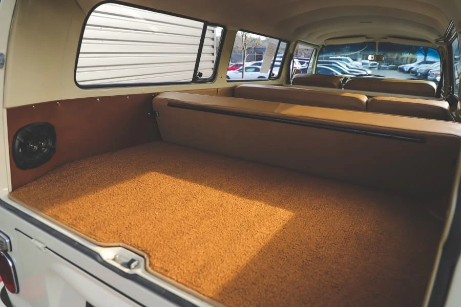 1969 Volkswagen Bay-Window Bus - Image 25 of 31