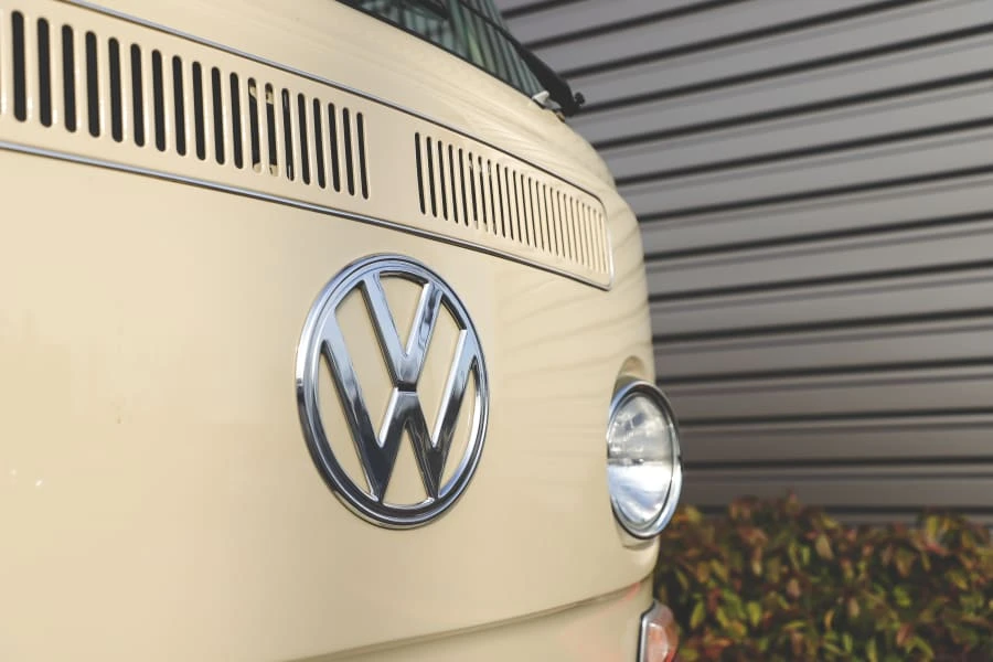 1969 Volkswagen Bay-Window Bus - Image 4 of 31