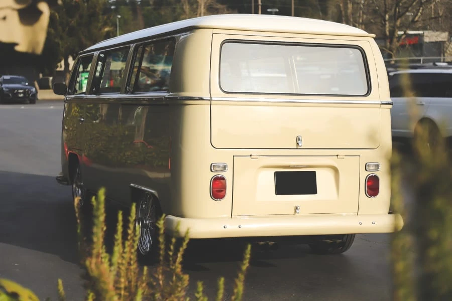 1969 Volkswagen Bay-Window Bus - Image 17 of 31