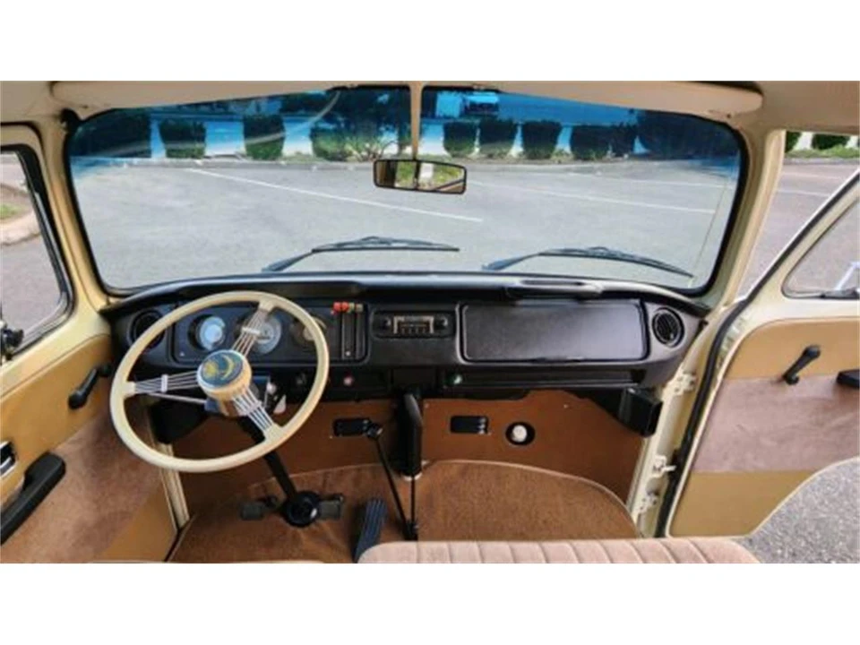 1969 Volkswagen Bay-Window Bus - Image 9 of 22