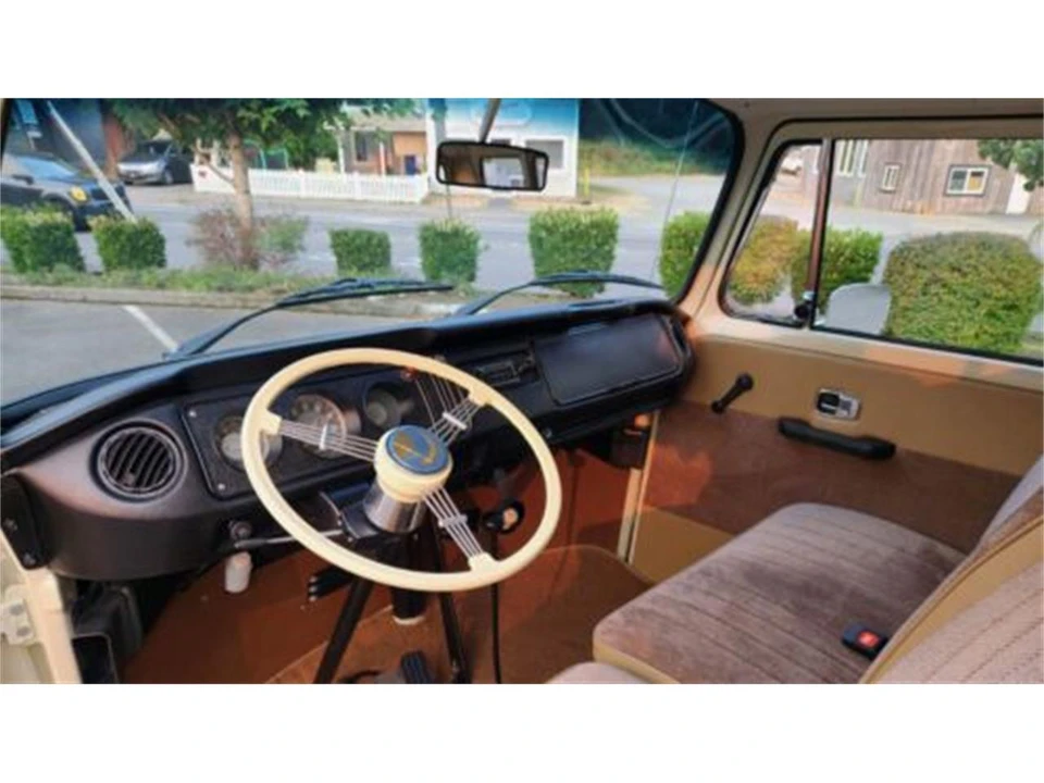 1969 Volkswagen Bay-Window Bus - Image 7 of 22