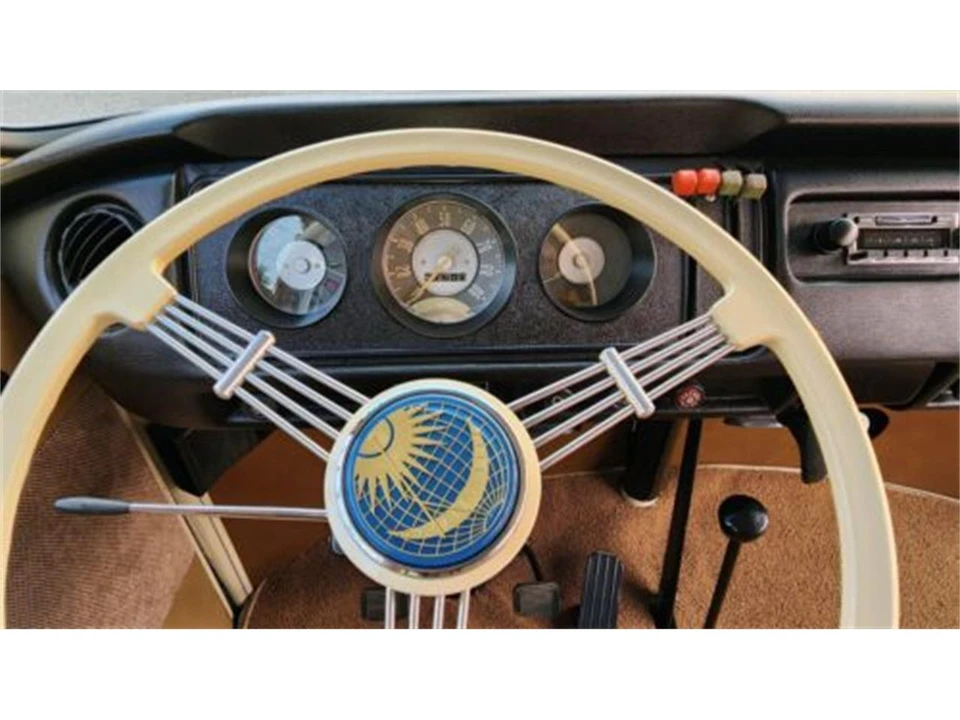 1969 Volkswagen Bay-Window Bus - Image 8 of 22