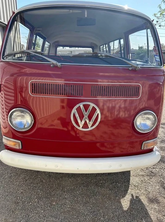 1969 Volkswagen Bay-Window Bus - Image 2 of 8