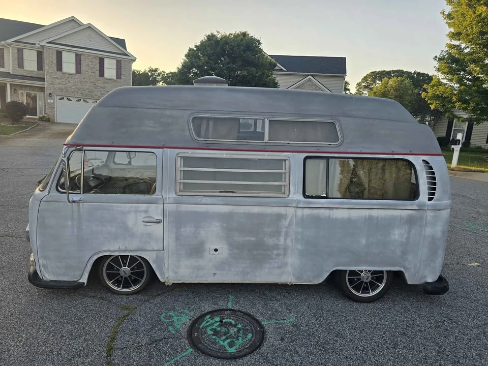 1969 Volkswagen Bay-Window Bus - Image 3 of 11