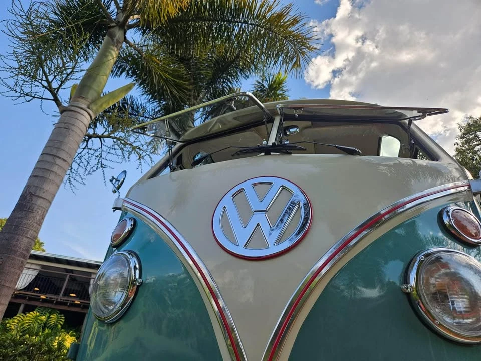 1969 Volkswagen Bay-Window Bus - Image 2 of 19