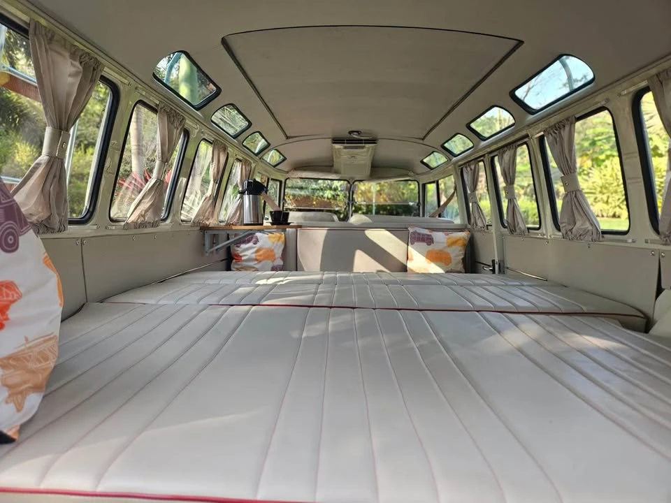 1969 Volkswagen Bay-Window Bus - Image 16 of 19