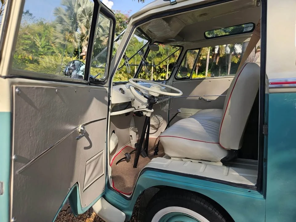 1969 Volkswagen Bay-Window Bus - Image 9 of 19