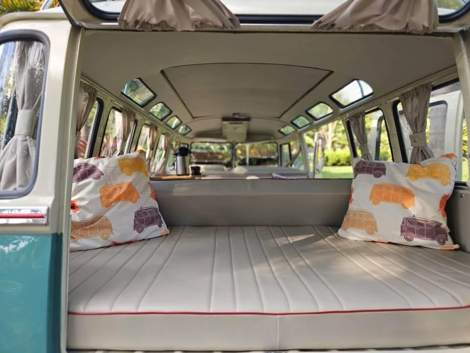 1969 Volkswagen Bay-Window Bus - Image 10 of 19