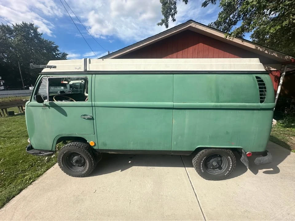 1969 Volkswagen Bay-Window Bus - Image 3 of 12