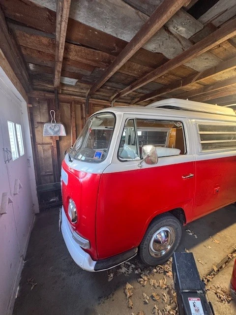 1969 Volkswagen Bay-Window Bus - Image 8 of 21
