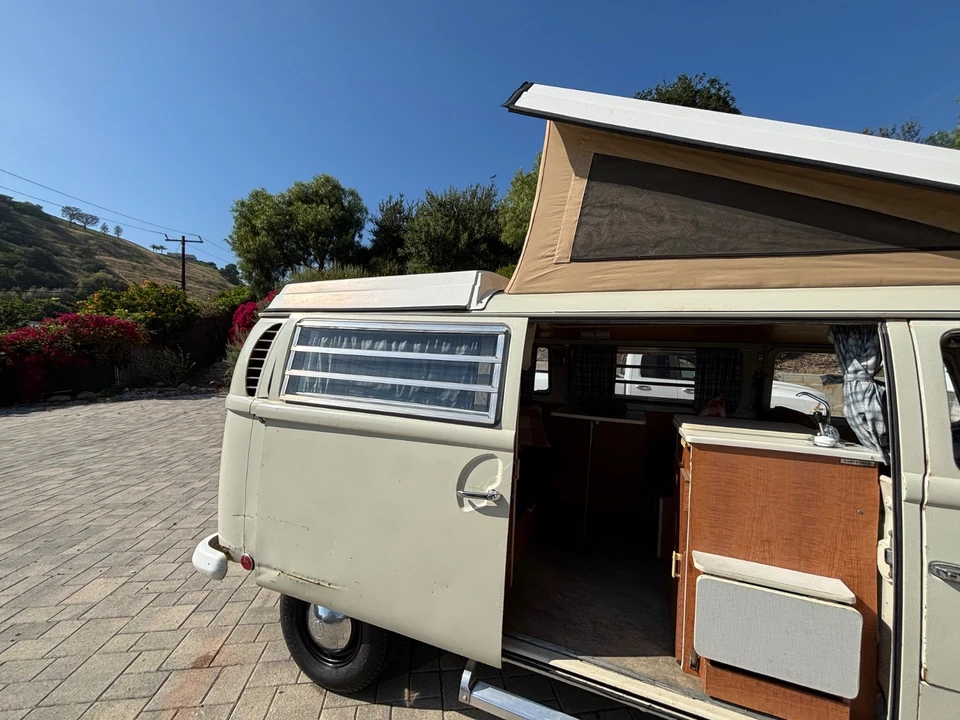 1969 Volkswagen Bay-Window Camper - Image 18 of 21