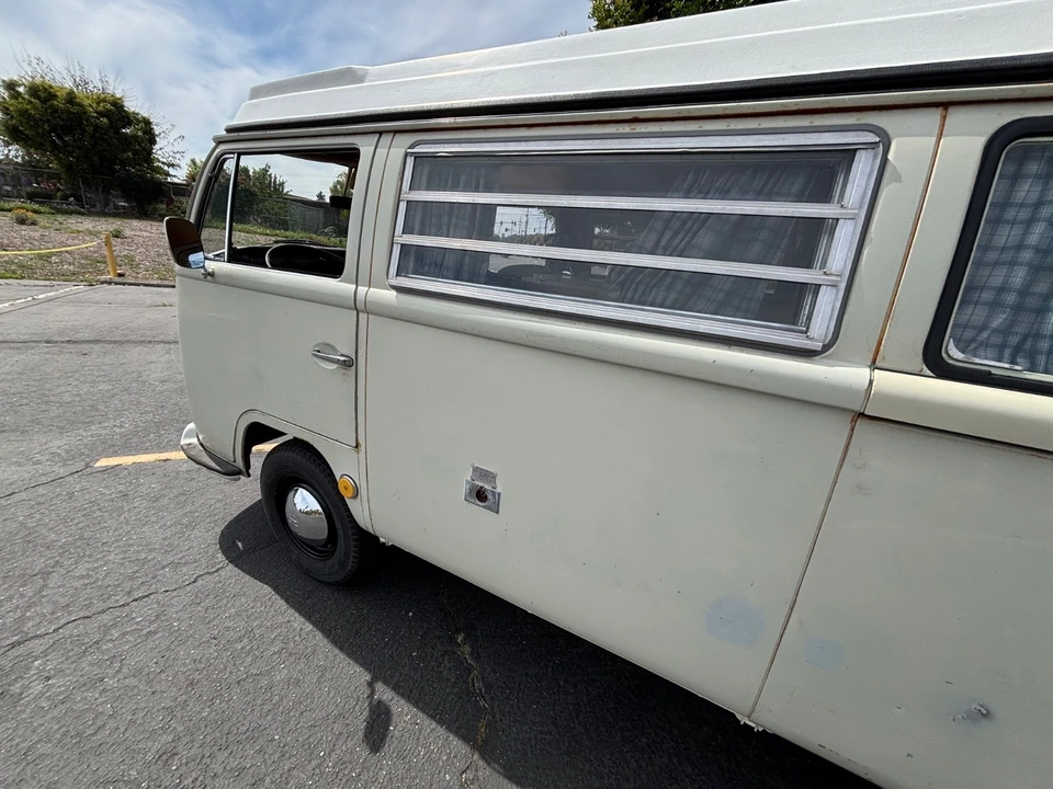 1969 Volkswagen Bay-Window Camper - Image 16 of 21
