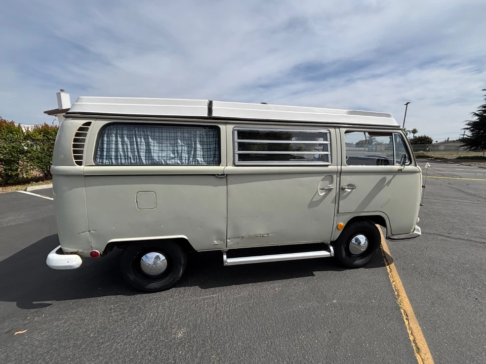 1969 Volkswagen Bay-Window Camper - Image 8 of 21