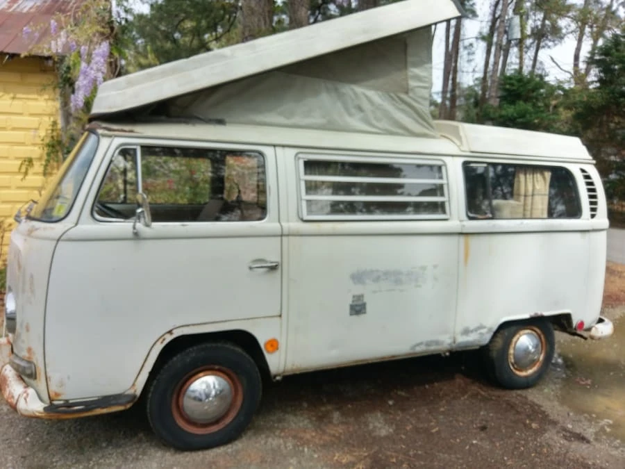 1969 Volkswagen Bay-Window Camper - Image 8 of 10