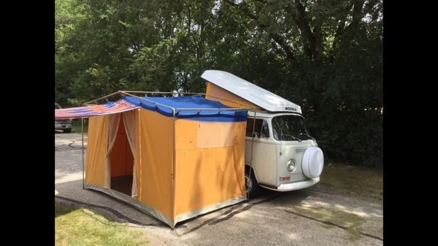 1969 Volkswagen Bay-Window Camper - Image 9 of 12