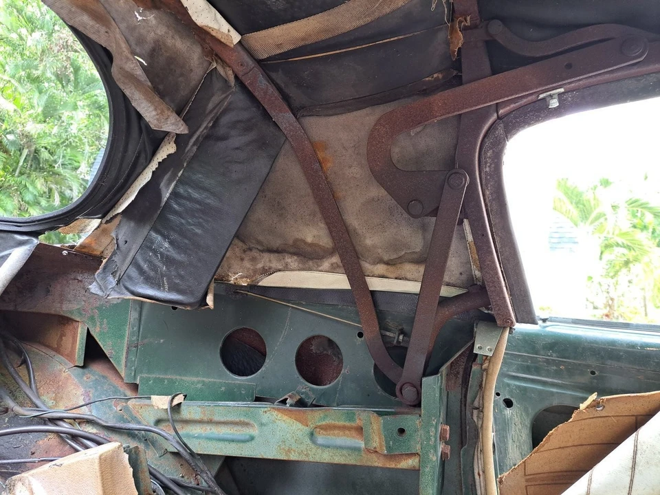 1969 Volkswagen Karmann Ghia Type 14 - Image 13 of 21