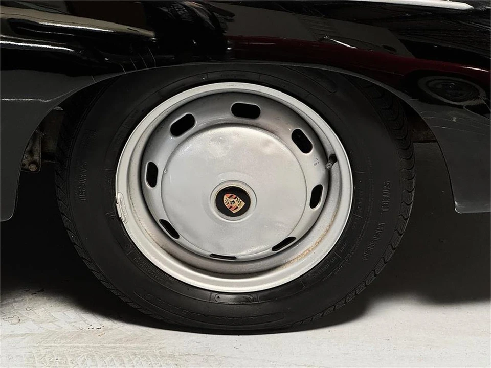 1969 Volkswagen Karmann Ghia Type 14 - Image 17 of 21