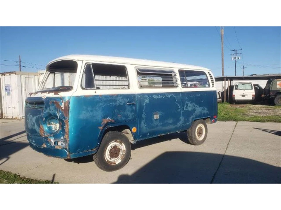 1969 Volkswagen EuroVan - Image 23 of 24