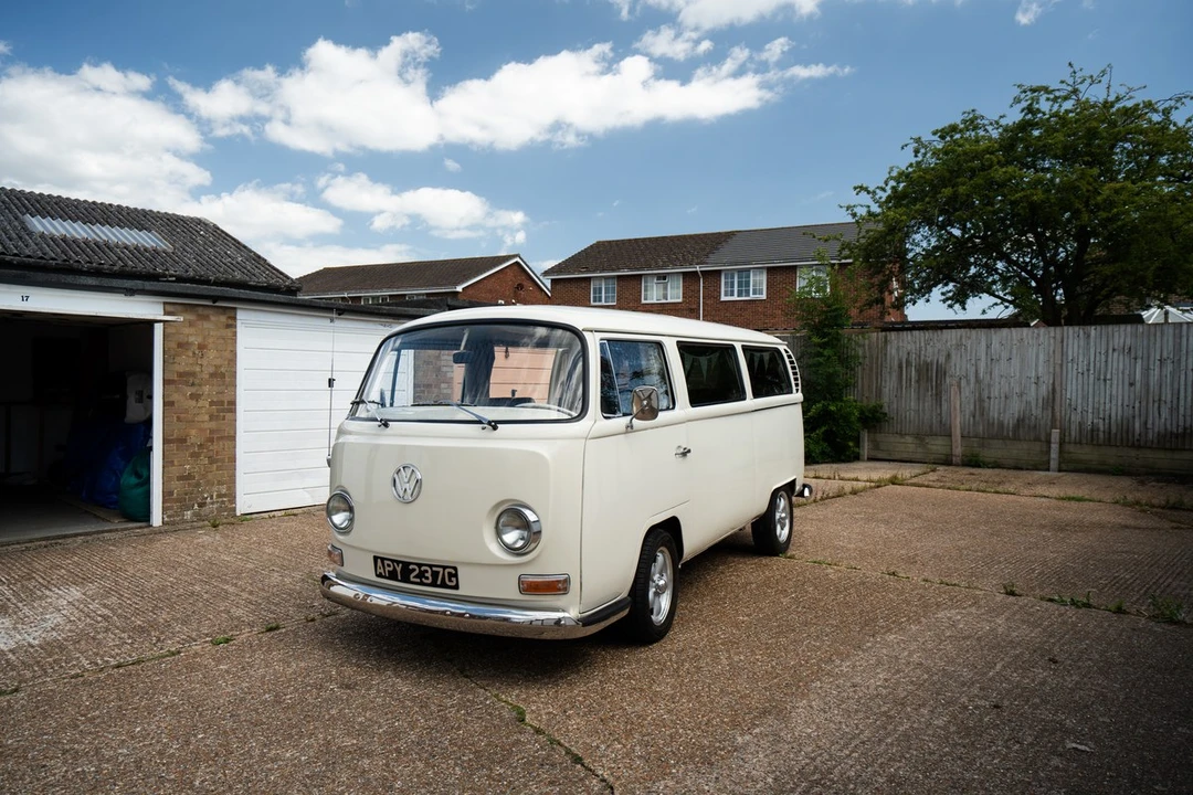 1969 Volkswagen Bay-Window Camper - Image 6 of 30