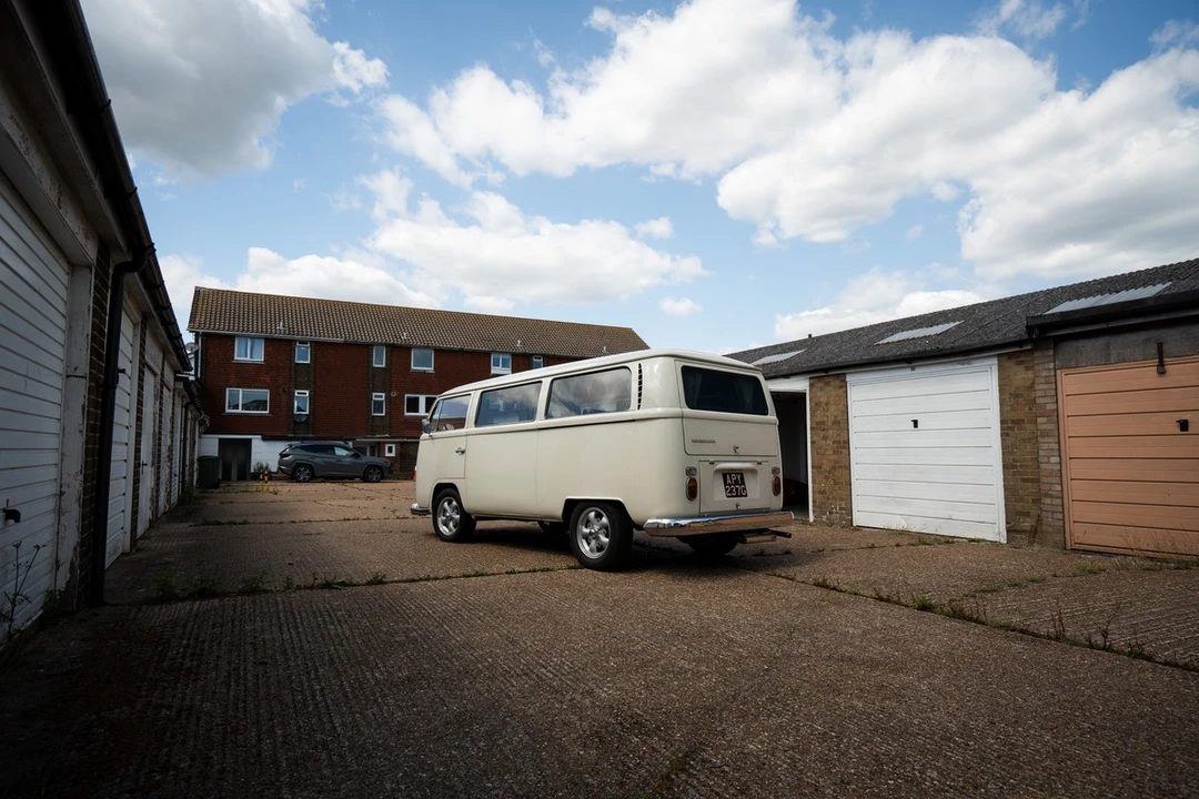 1969 Volkswagen Bay-Window Camper - Image 28 of 30
