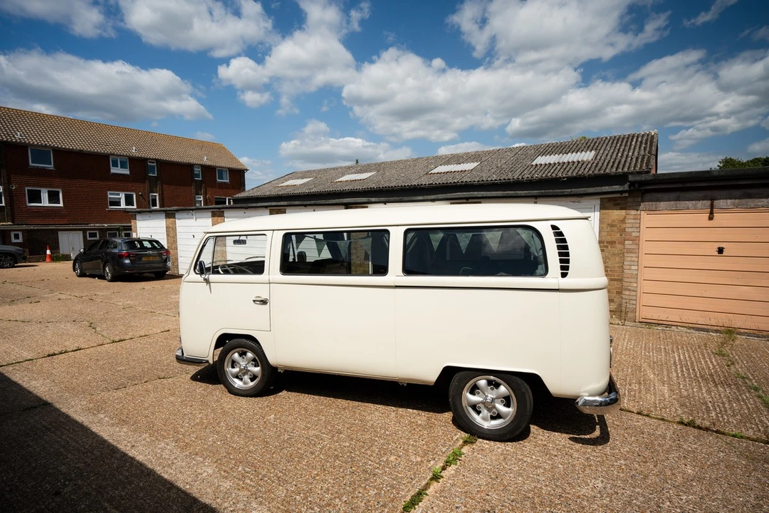 1969 Volkswagen Bay-Window Camper - Image 9 of 30