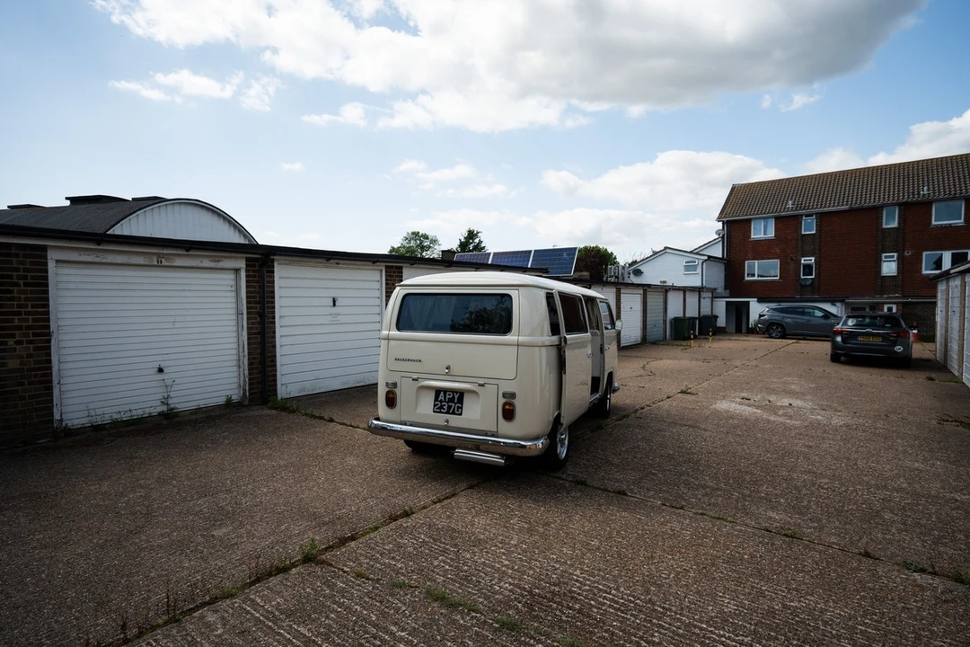 1969 Volkswagen Bay-Window Camper - Image 22 of 30