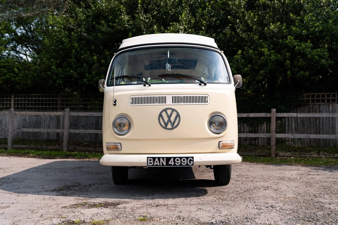 1969 Volkswagen Bay-Window Camper - Image 10 of 30