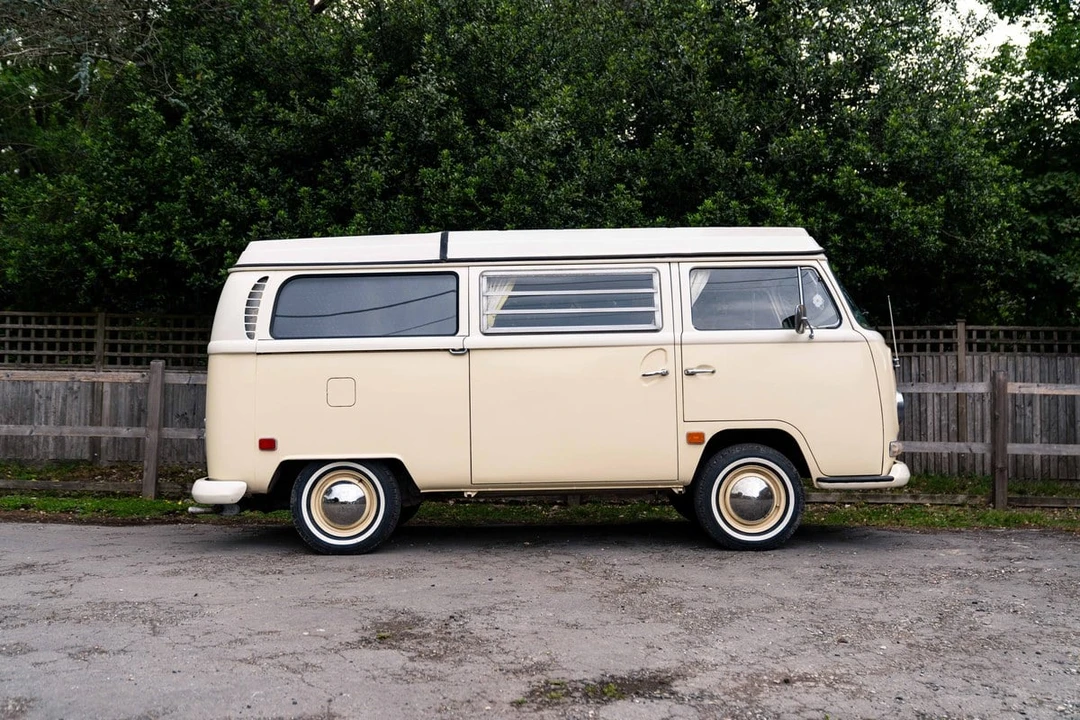 1969 Volkswagen Bay-Window Camper - Image 4 of 30