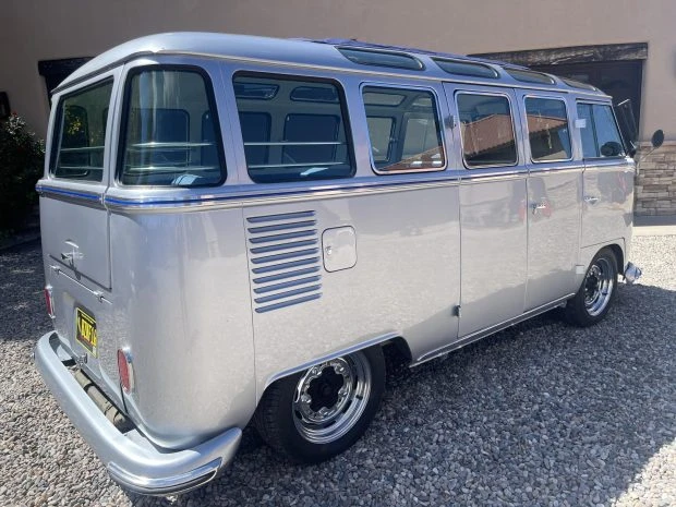 1969 Volkswagen Split-Window Bus - Image 2 of 8