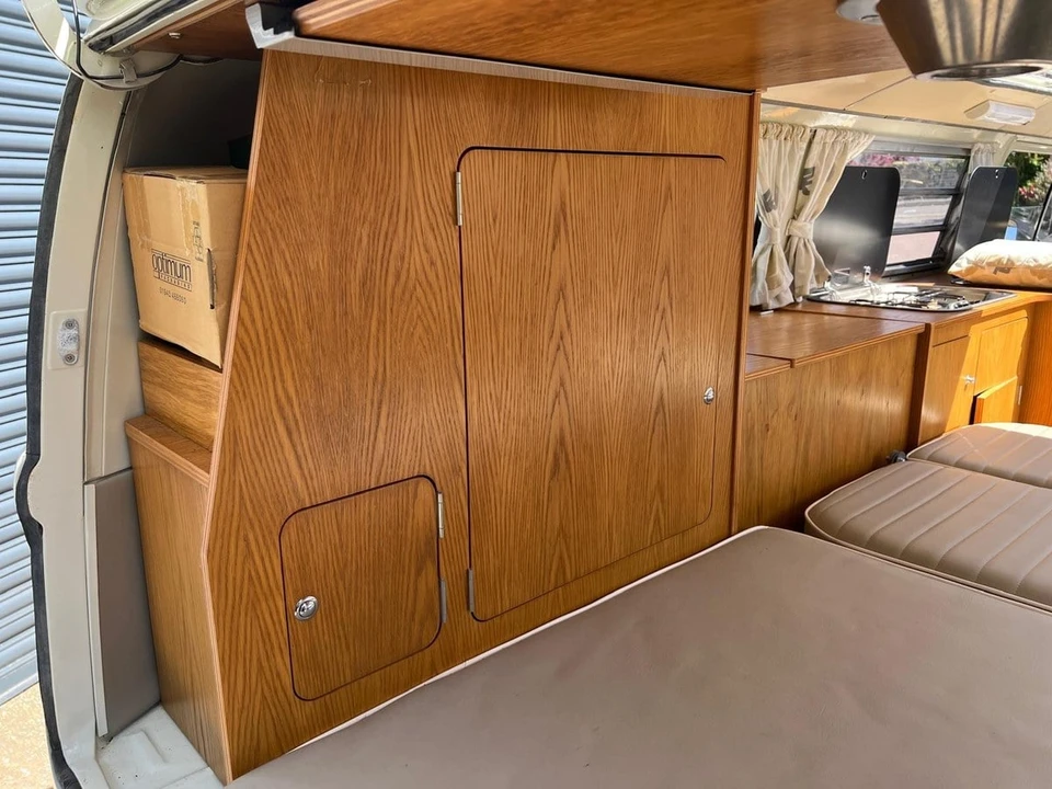 1968 Volkswagen Bay-Window Bus - Image 23 of 30