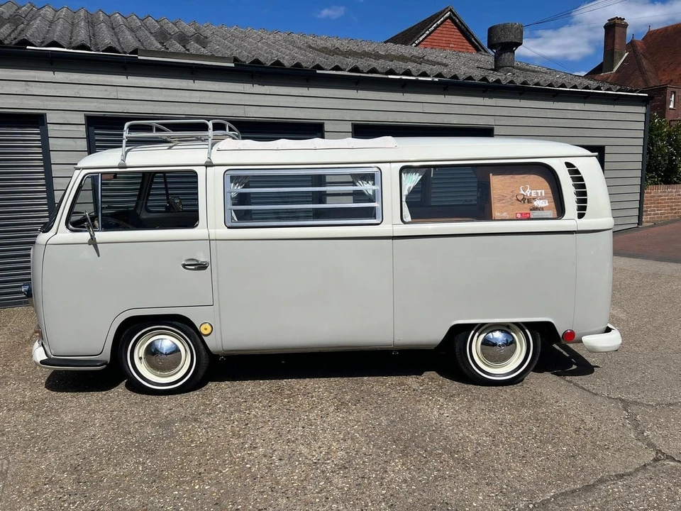 1968 Volkswagen Bay-Window Bus - Image 8 of 30