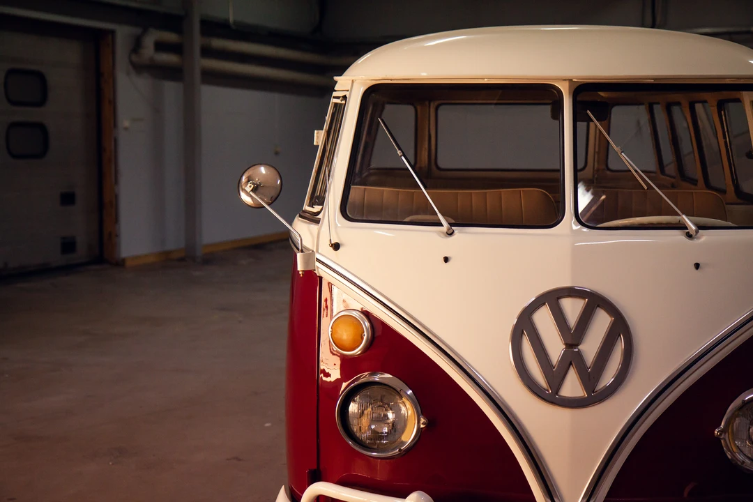 1969 Volkswagen Split-Window Bus - Image 16 of 31