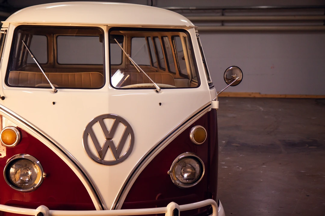 1969 Volkswagen Split-Window Bus - Image 18 of 31
