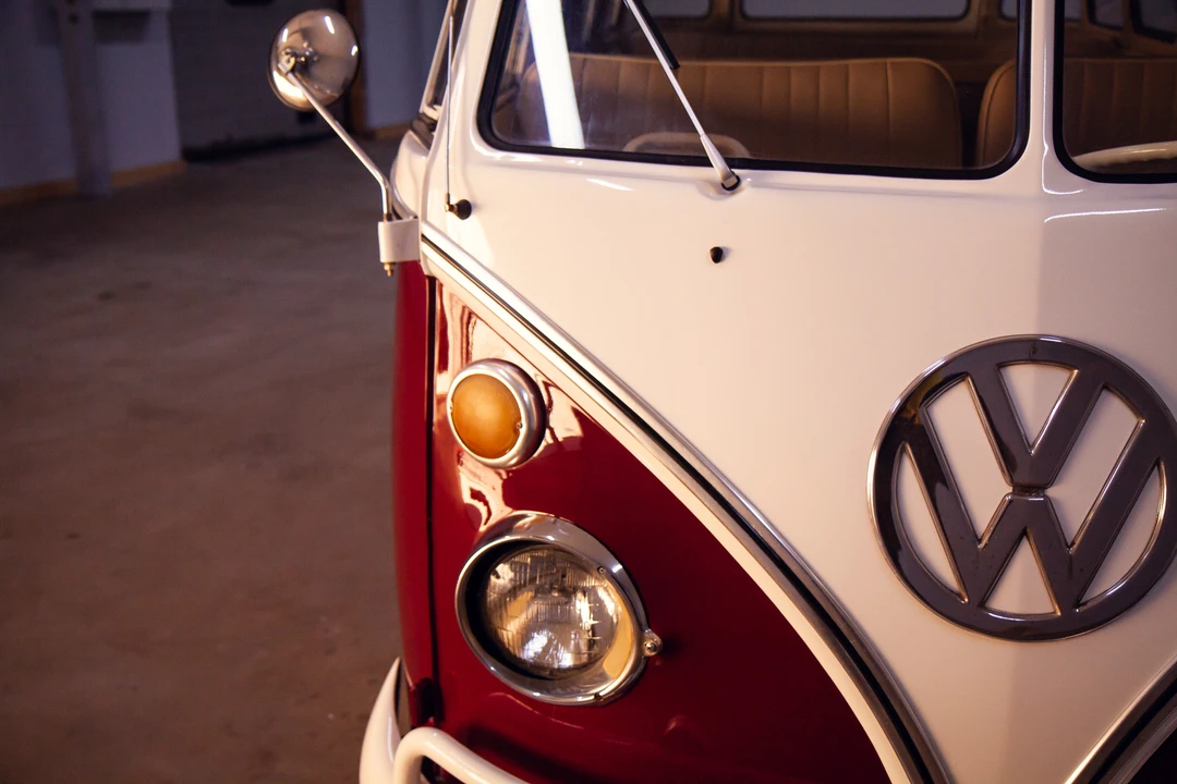 1969 Volkswagen Split-Window Bus - Image 20 of 31