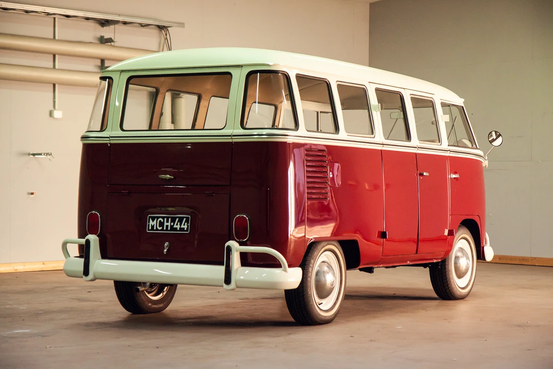 1969 Volkswagen Split-Window Bus - Image 5 of 31