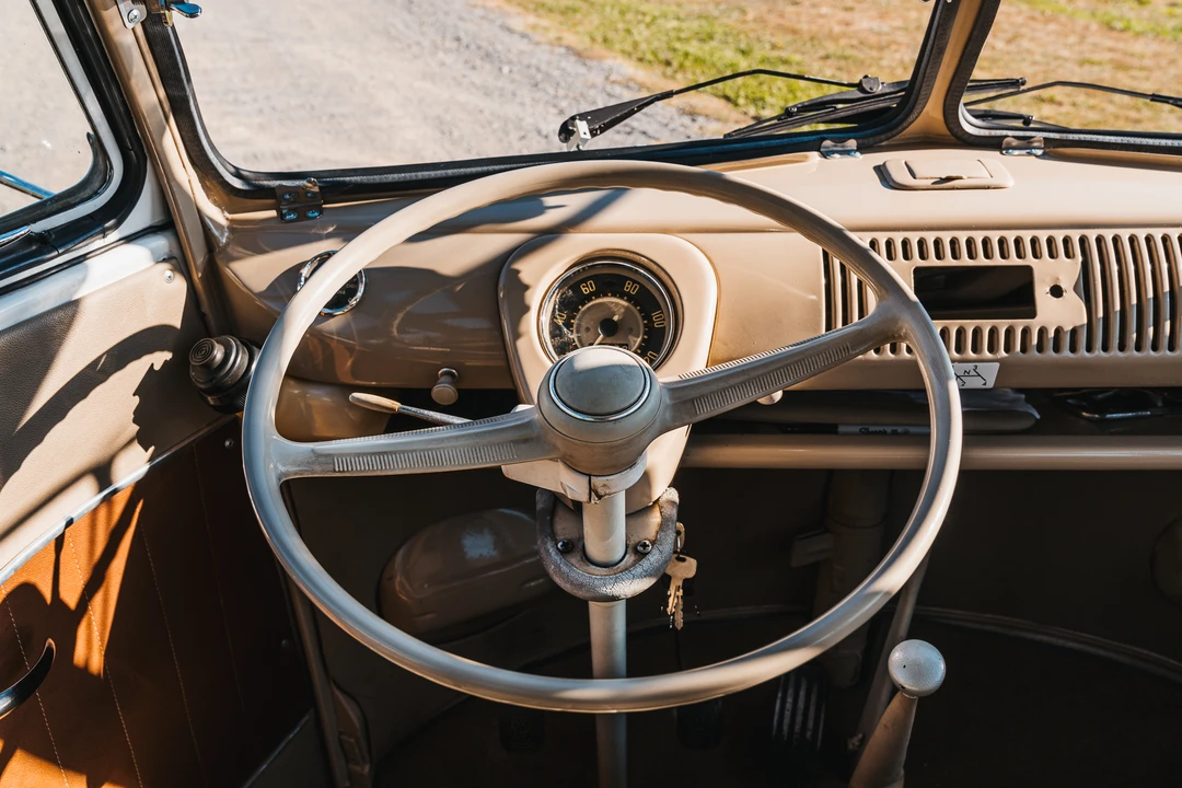 1969 Volkswagen Split-Window Bus - Image 4 of 6