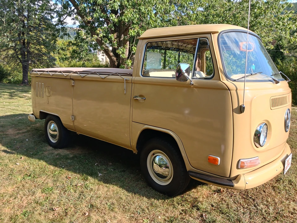 1969 Volkswagen Bay-Window Pickup - Image 15 of 31