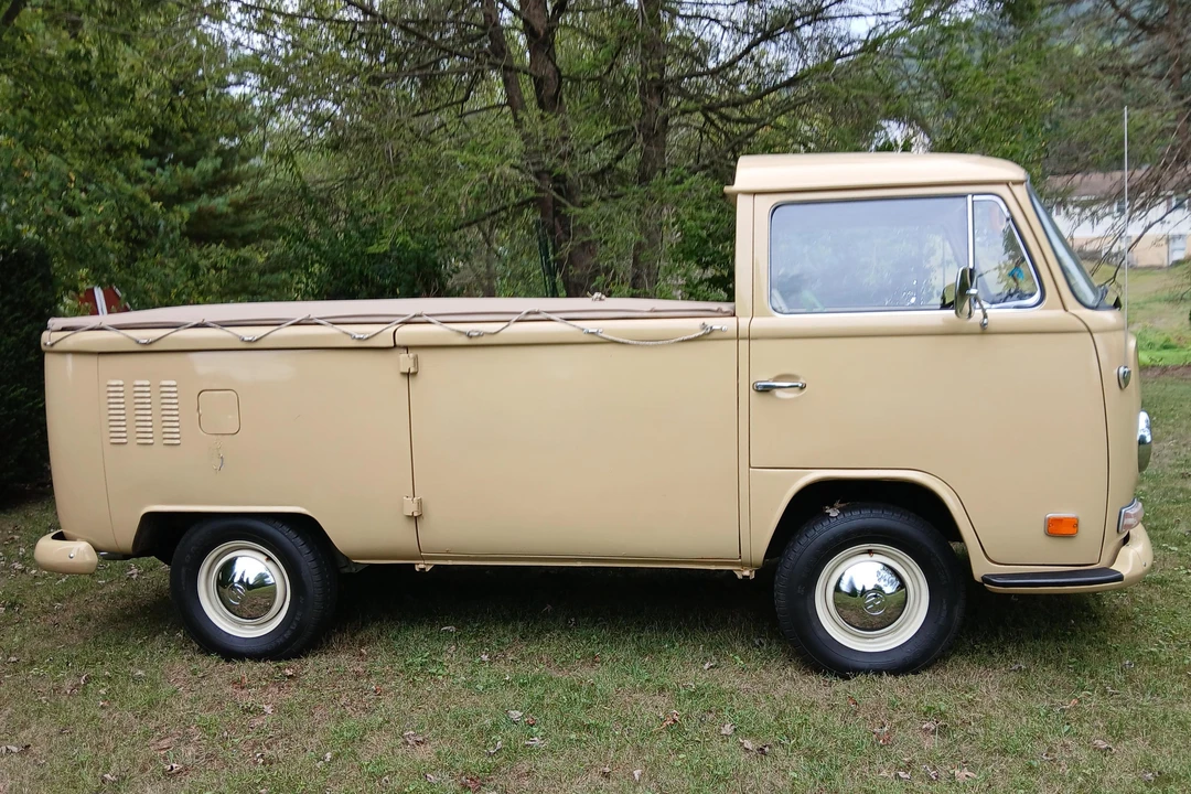 1969 Volkswagen Bay-Window Pickup - Image 3 of 31