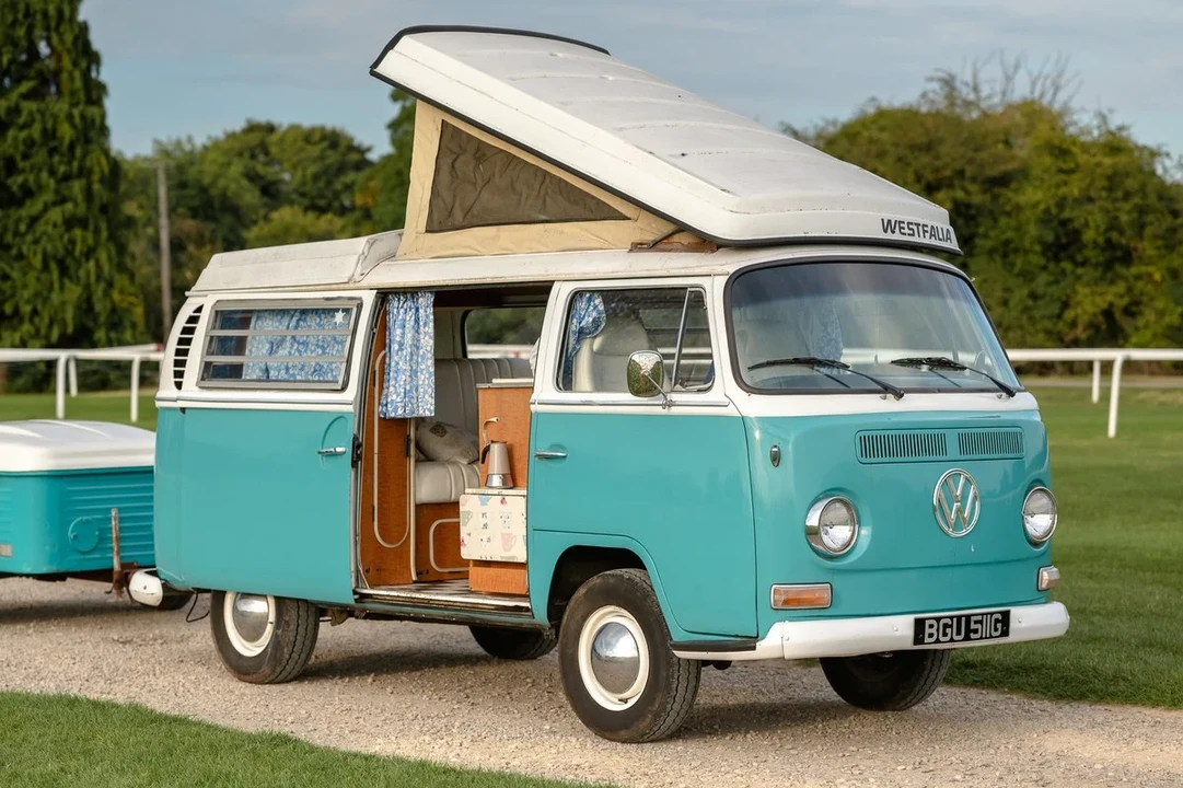 1969 Volkswagen Bay-Window Camper - Image 22 of 30