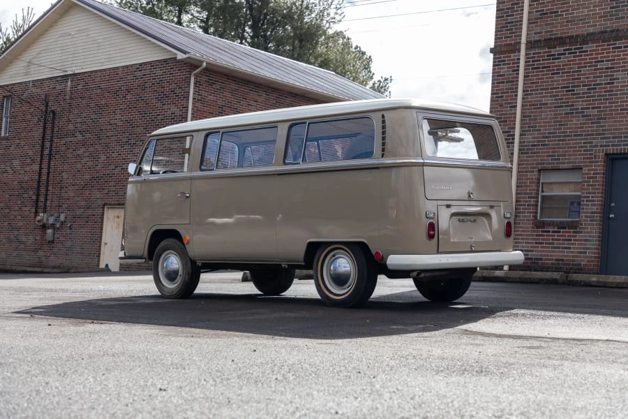 1969 Volkswagen Bay-Window Bus - Image 8 of 24