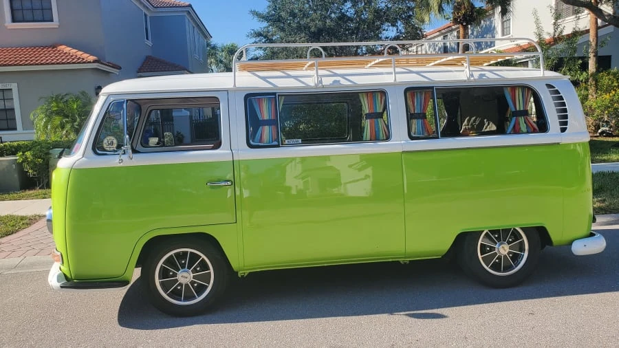 1969 Volkswagen Bay-Window Bus - Image 2 of 24