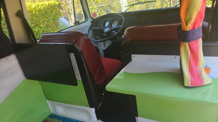 1969 Volkswagen Bay-Window Bus - Image 6 of 24