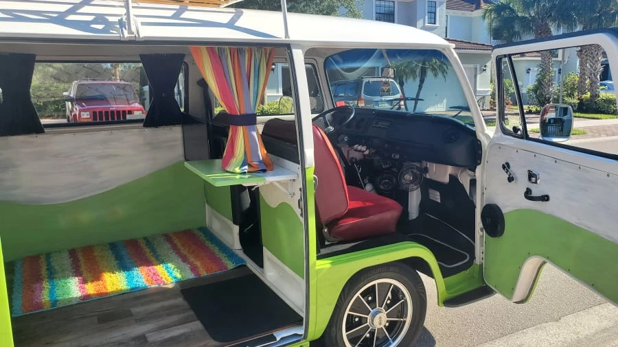 1969 Volkswagen Bay-Window Bus - Image 13 of 24