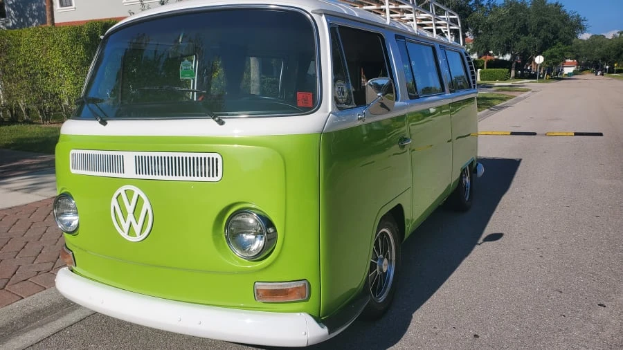 1969 Volkswagen Bay-Window Bus - Image 21 of 24