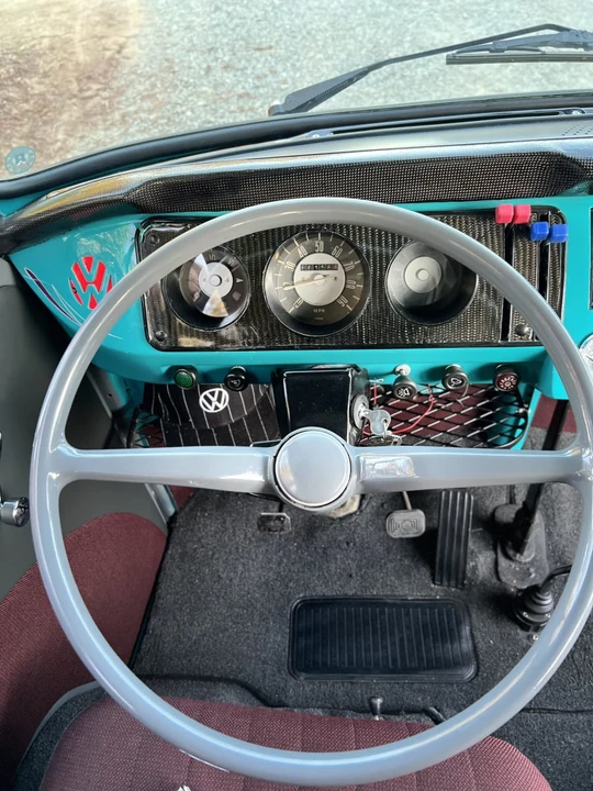 1969 Volkswagen Bay-Window Bus - Image 14 of 28