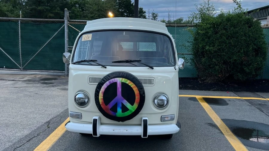 1969 Volkswagen Bay-Window Bus - Image 2 of 5
