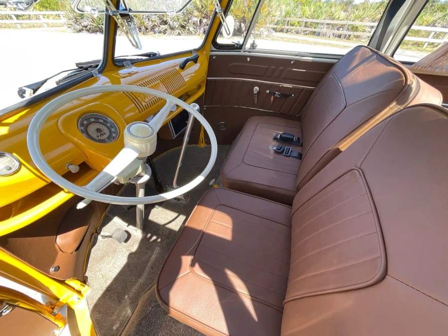 1969 Volkswagen Bay-Window Bus - Image 14 of 31