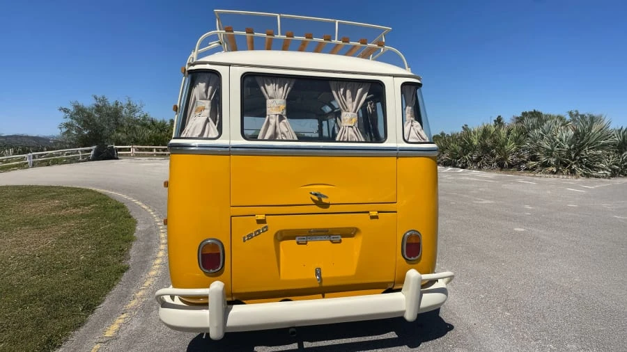 1969 Volkswagen Bay-Window Bus - Image 9 of 31