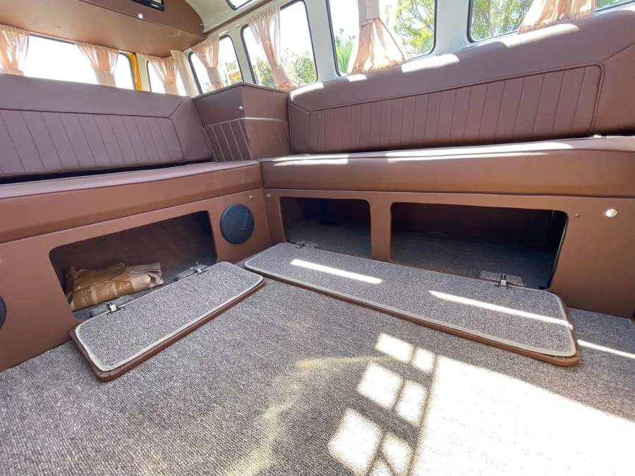 1969 Volkswagen Bay-Window Bus - Image 24 of 31