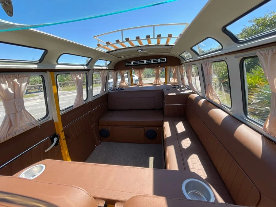 1969 Volkswagen Bay-Window Bus - Image 28 of 31